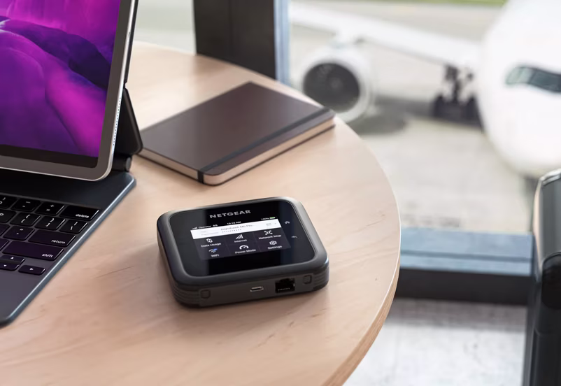 NETGEAR Nighthawk M6 Pro 5G WiFi 6E Mobil Hotspot Router (Kilit Açık, Antenli)